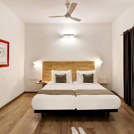 Oyo Townhouse 9 Hitech City ハイデラバード エクステリア 写真